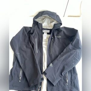 Men’s XL Columbia Titanium - Hardshell/ sturdy rain coat!!